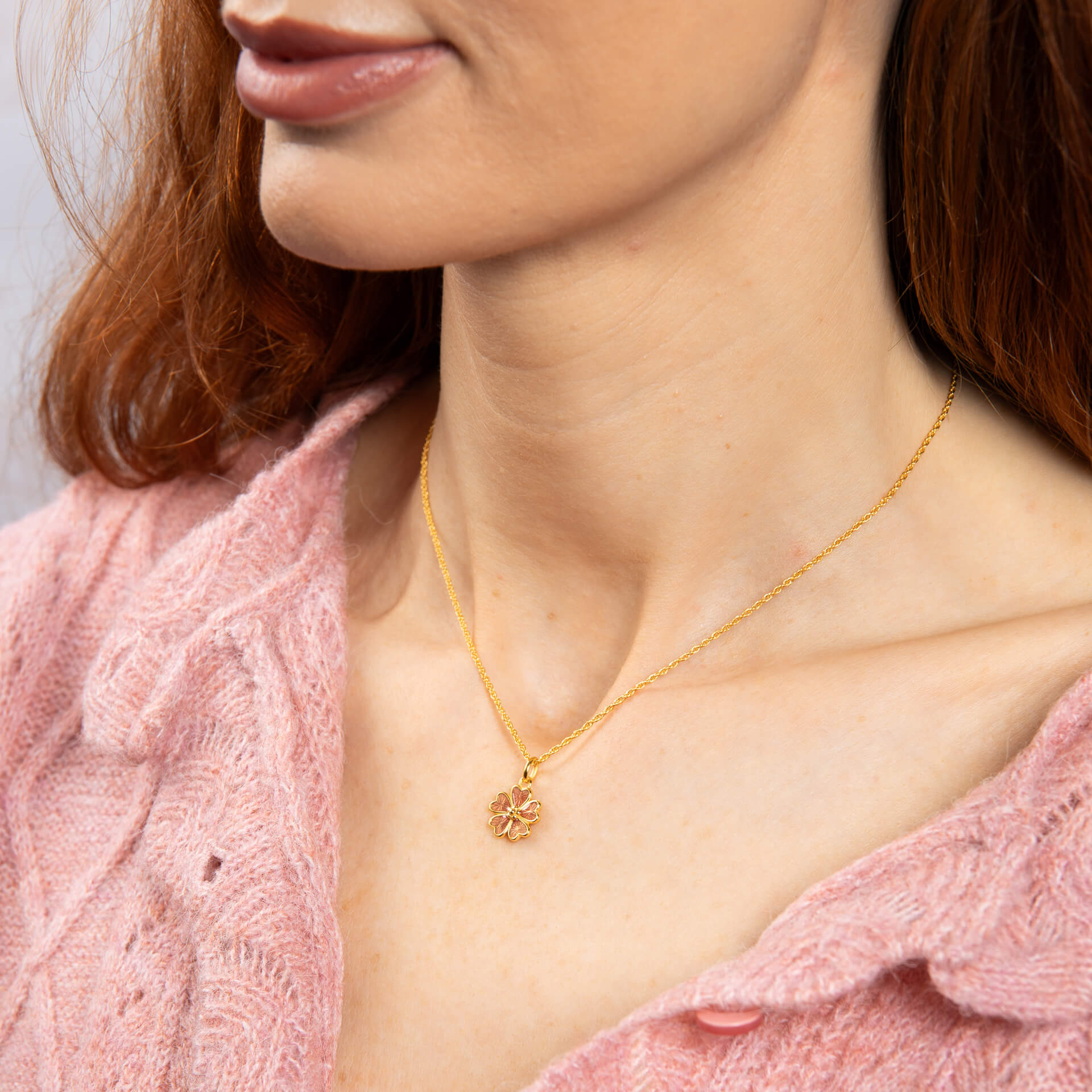 Riverly Ditsy Guilloche Flower Necklace