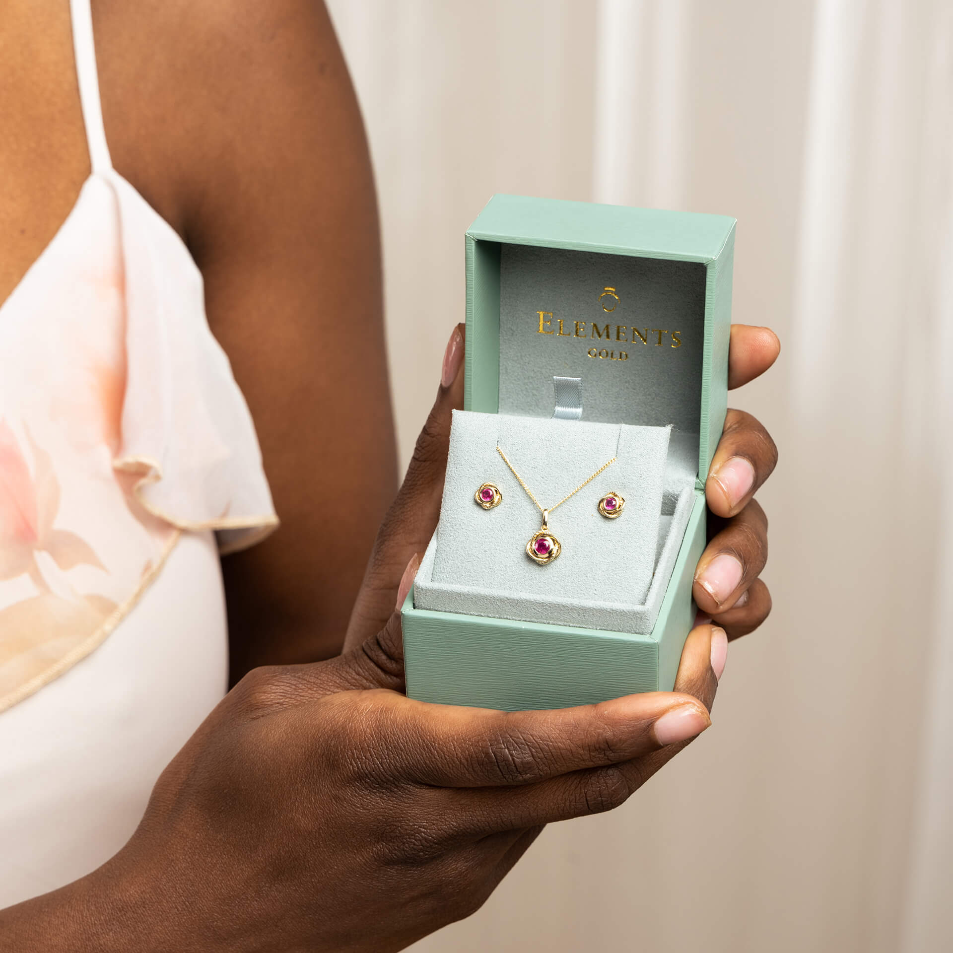 Fura Ruby Pendant