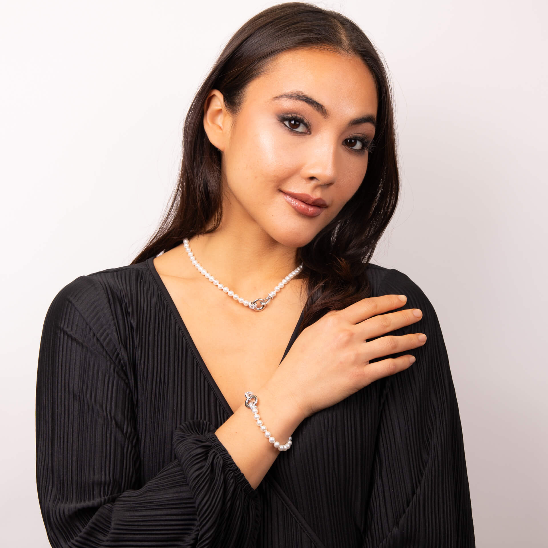 Shell Pearl Necklace with Zirconia Feature Clasp