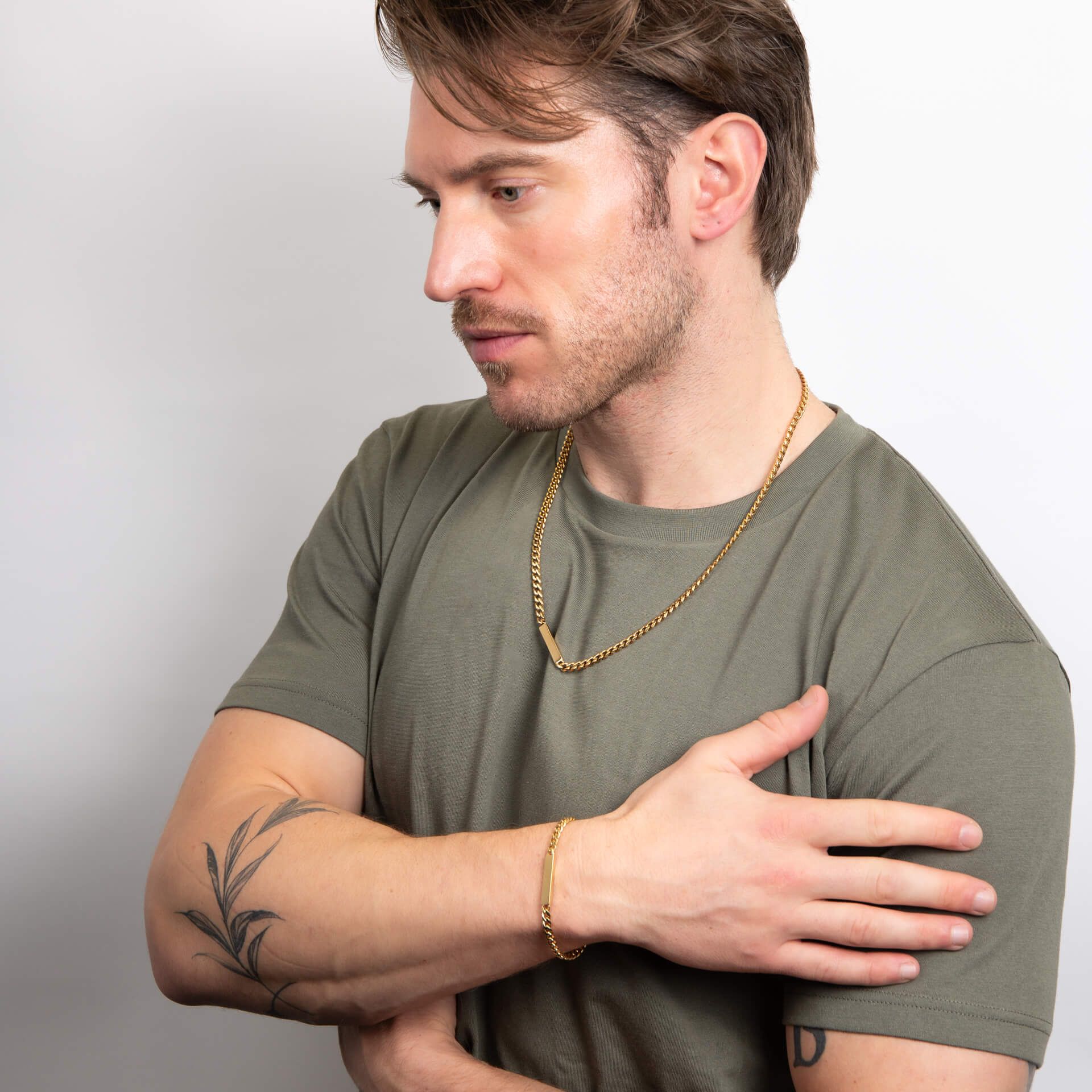 Chain Necklace with Offset Engravable Bar