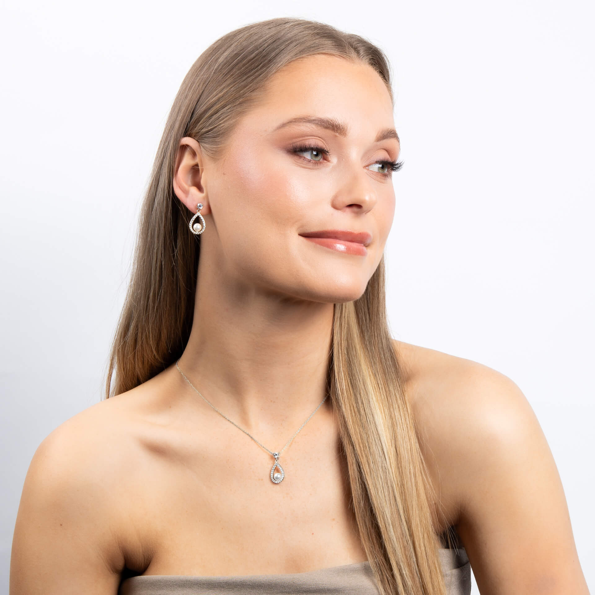 Open Halo Teardrop Earrings with Shell Pearl