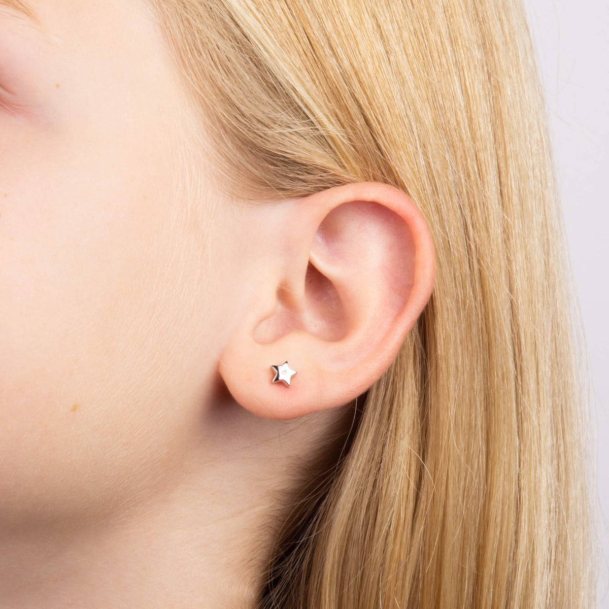 Star Stud Earrings with Diamond