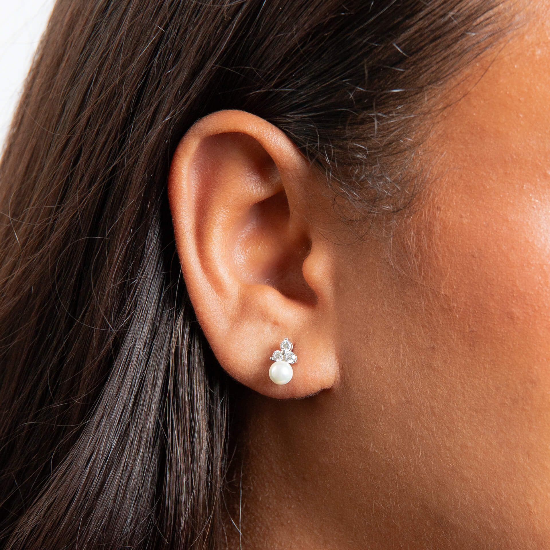 Shell Pearl Stud Earrings with Cubic Zirconia