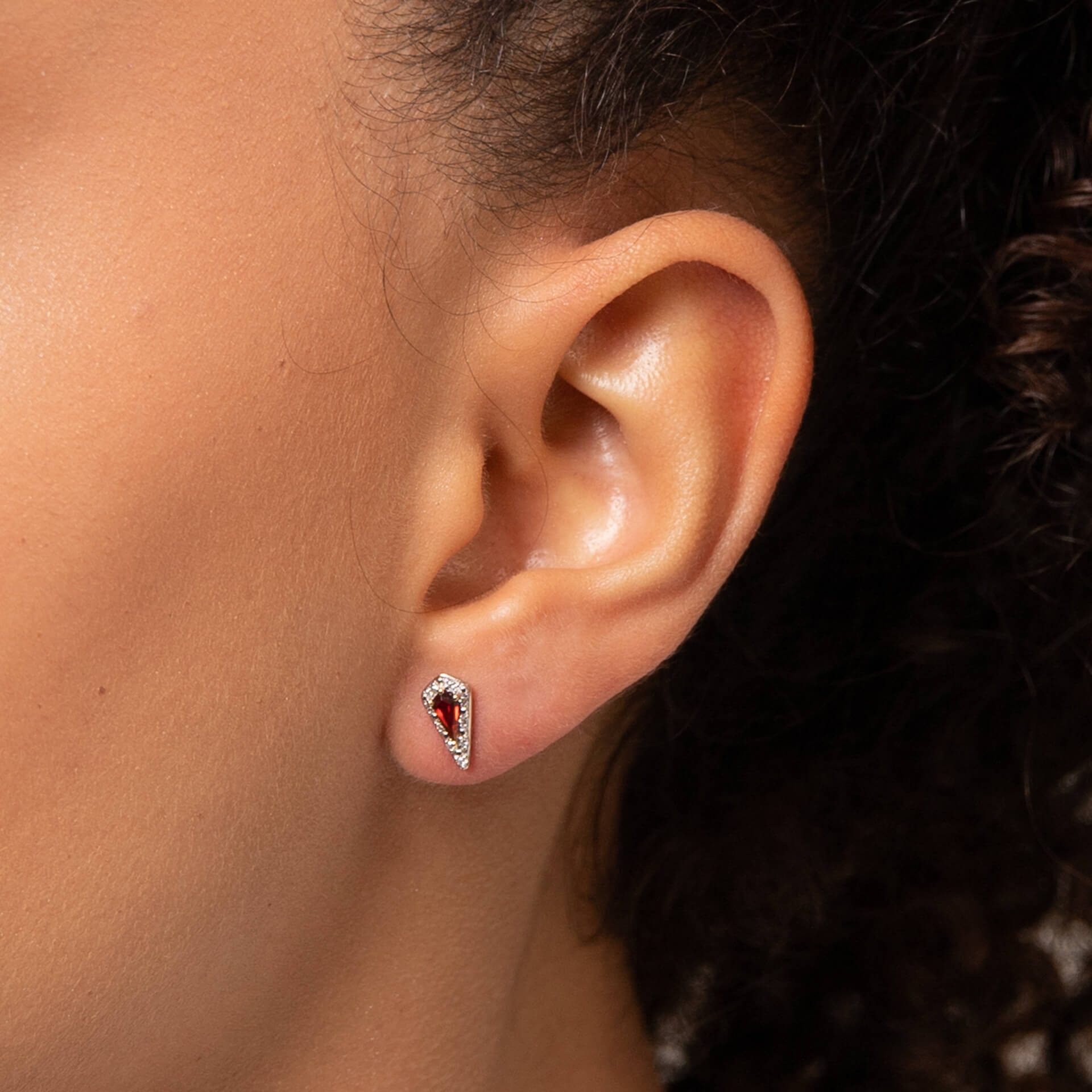 Trapeze Cut Garnet Stud Earrings with Diamond