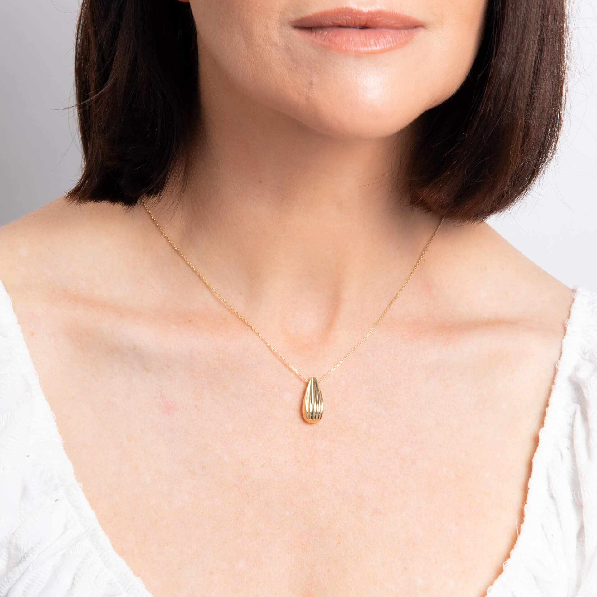 Ridged Teardrop Necklace