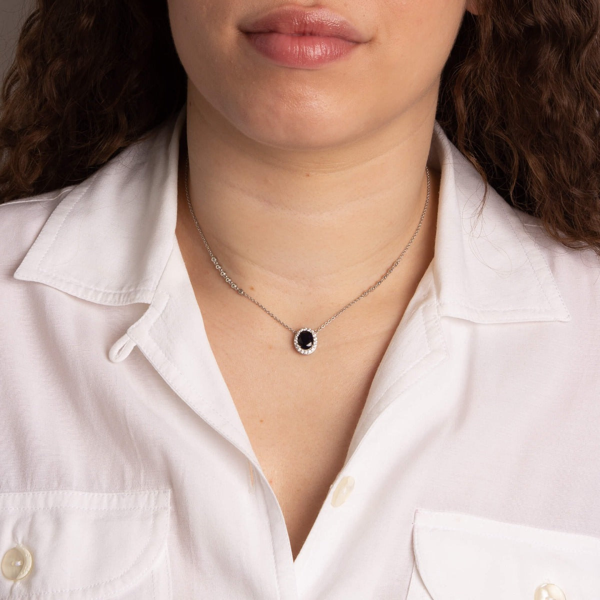 Oval Blue Sapphire Necklace with Detailed Chain
