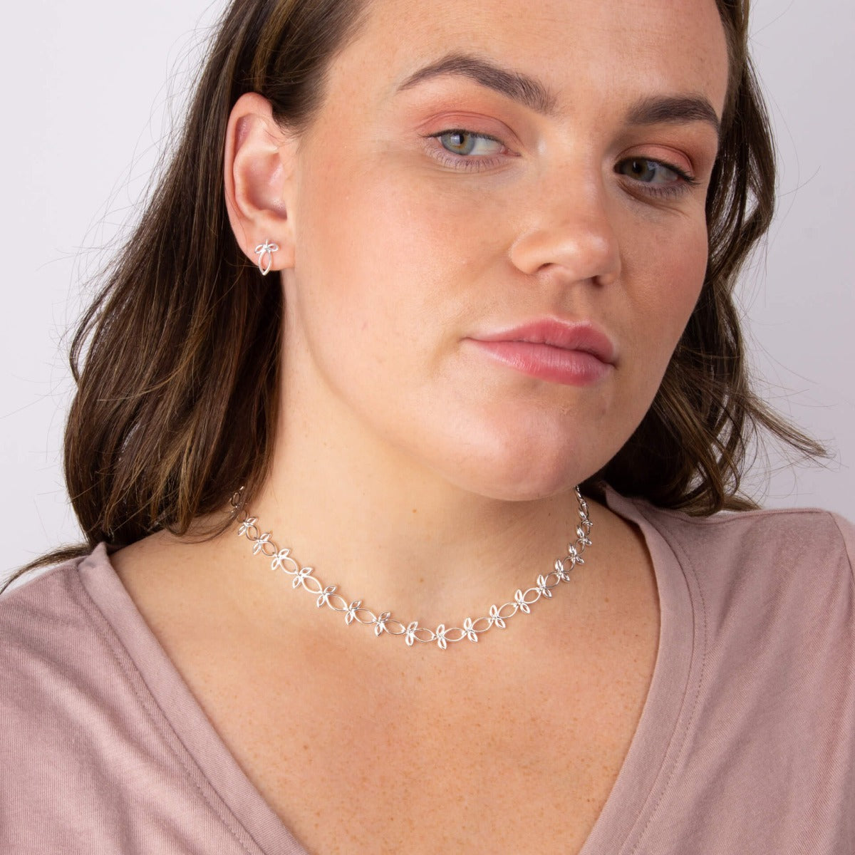 Leaf Trio Chain Necklace
