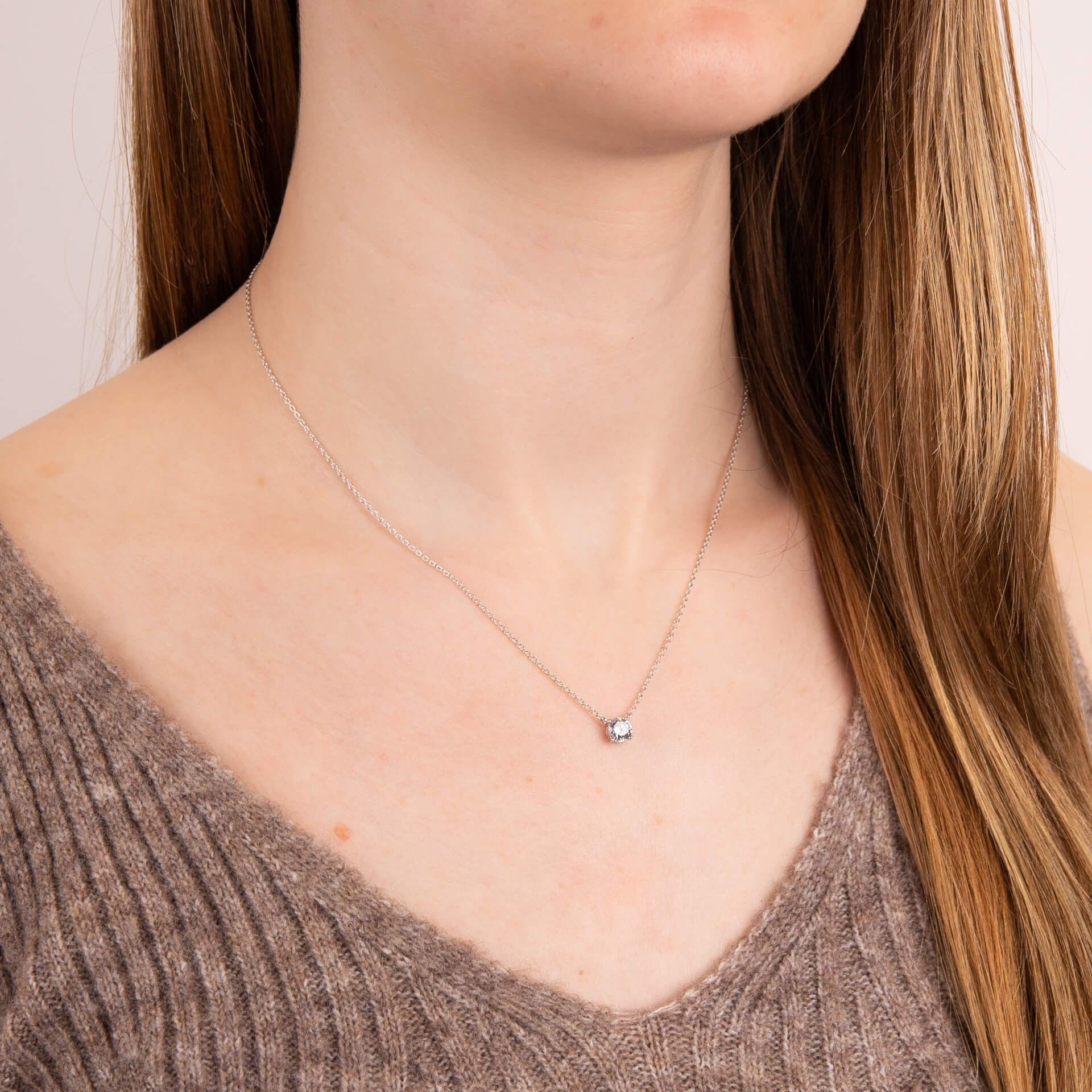 Four Claw Solitaire Necklace