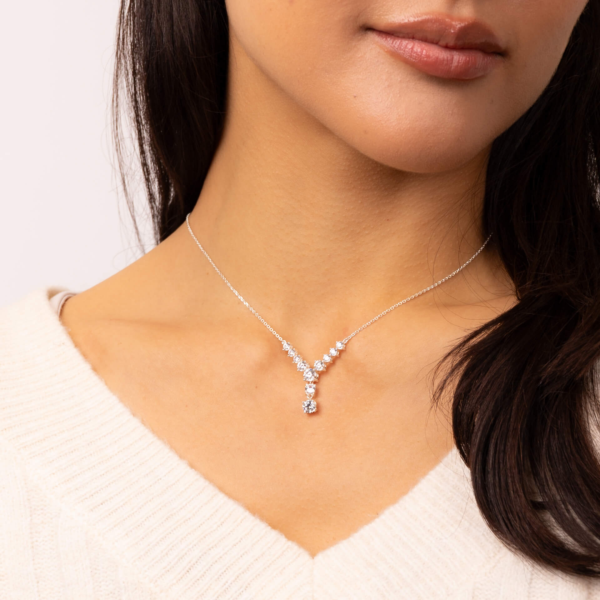 Gradient Lariat Necklace