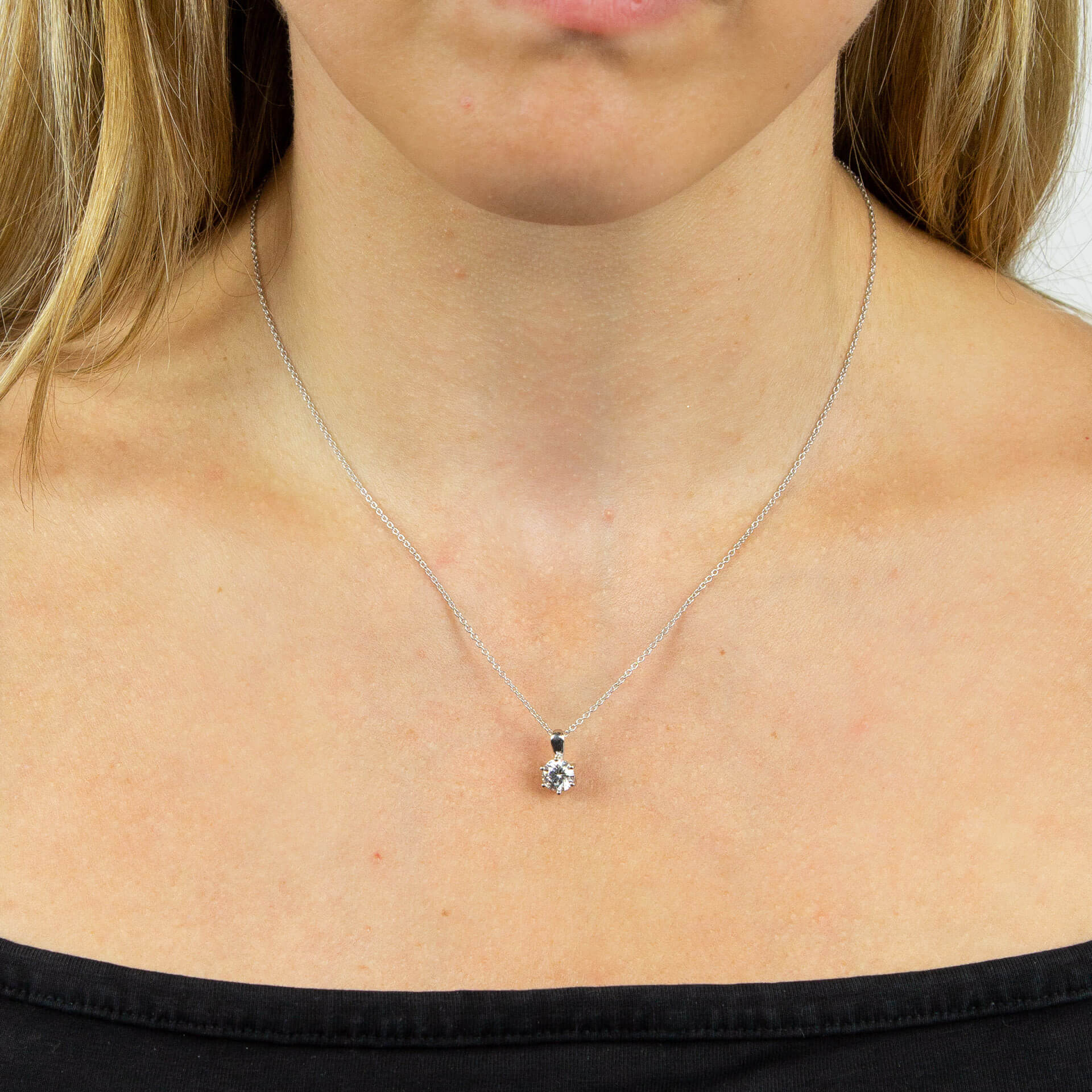 Six Claw Carat Pendant