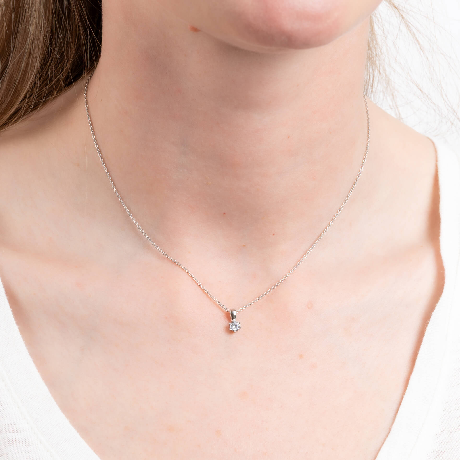 Six Claw Carat Pendant