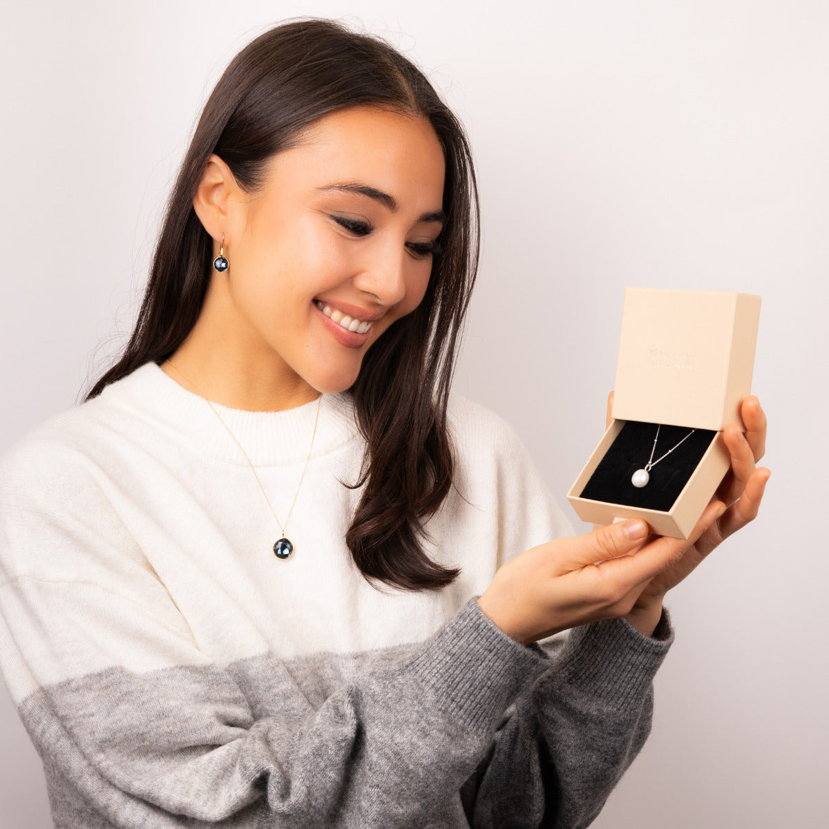 Universal Beginnings Eco Box