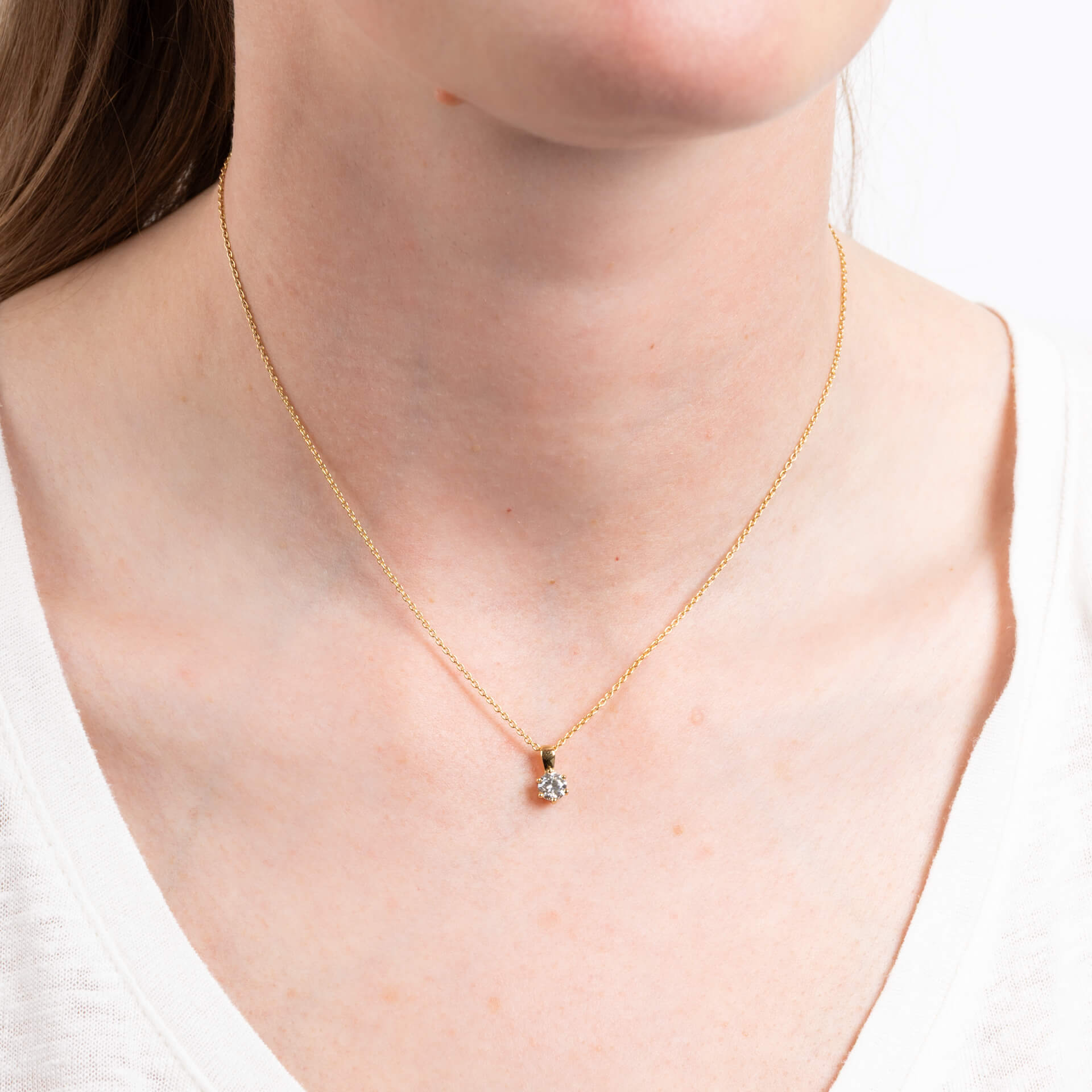 Six Claw Carat Pendant