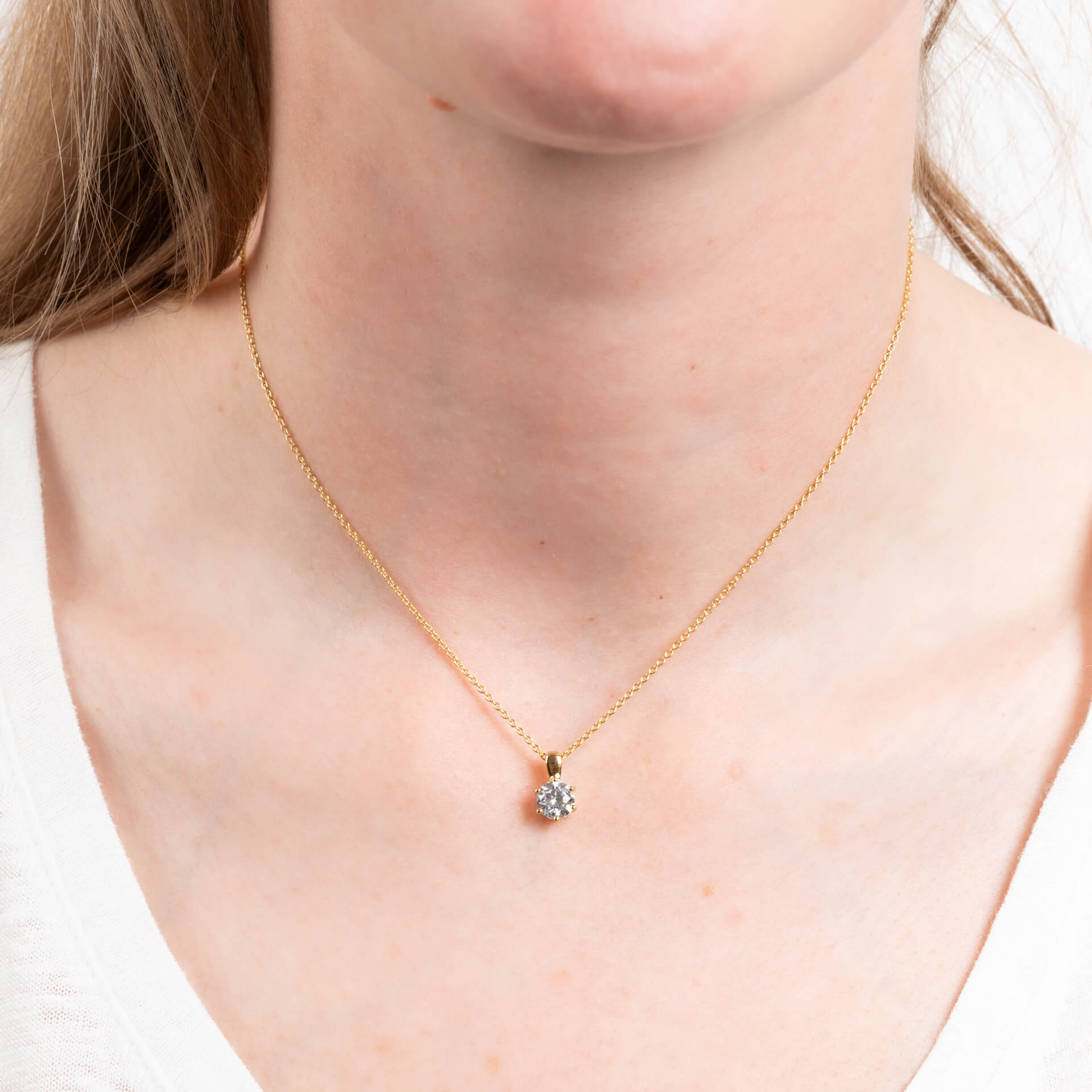 Six Claw Carat Pendant