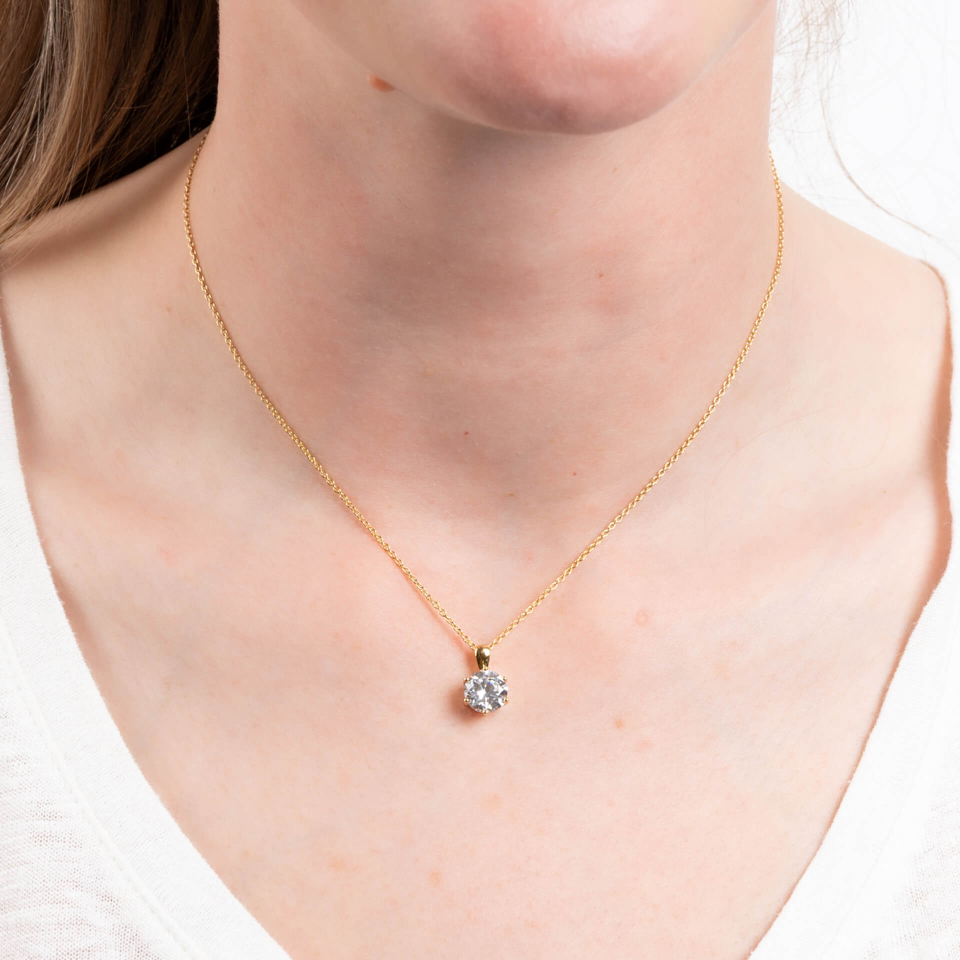 Six Claw Carat Pendant