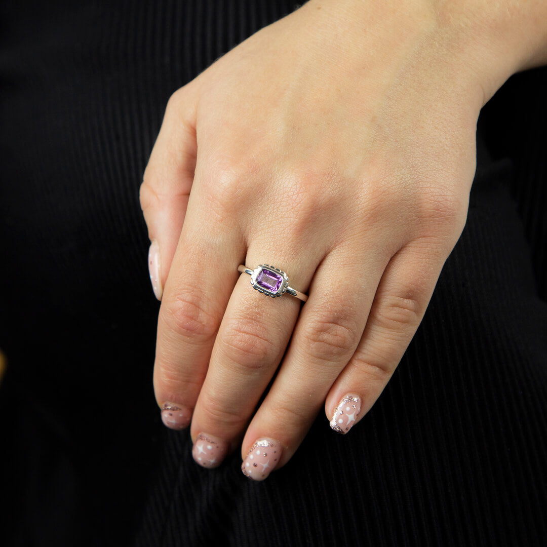 Curved Surround Ring