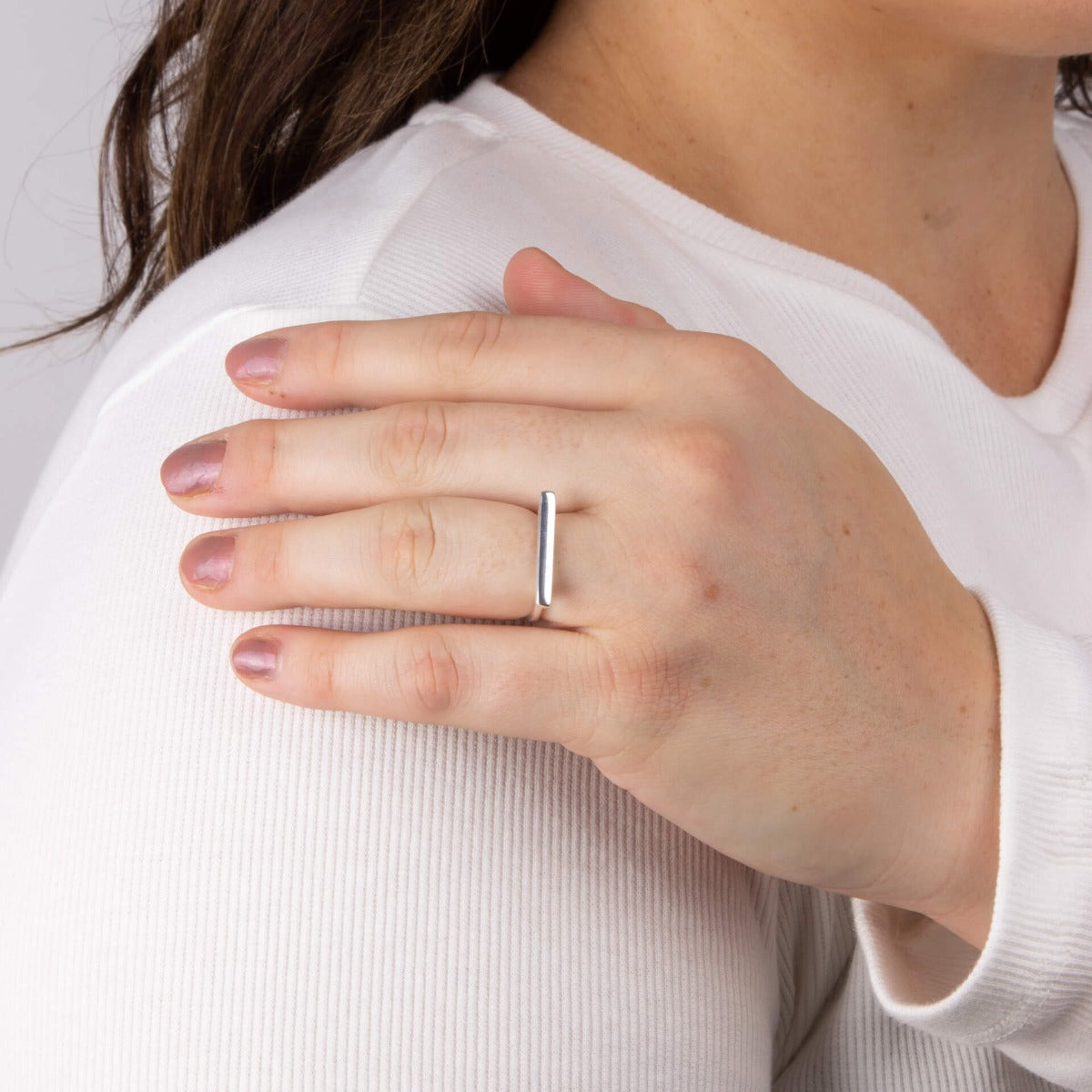 Elongated Bar Ring