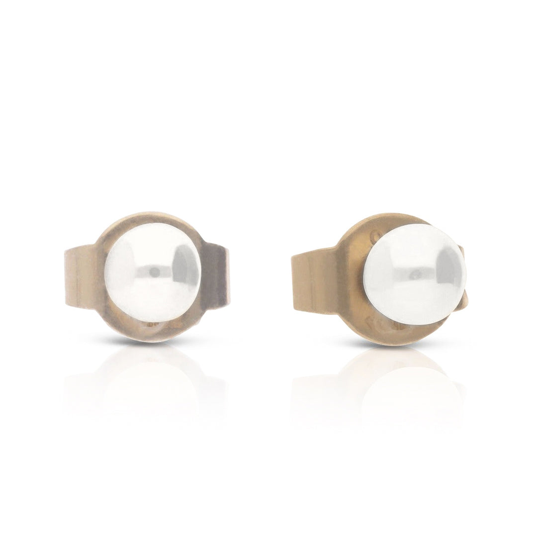 Shell Pearl Stud Earrings