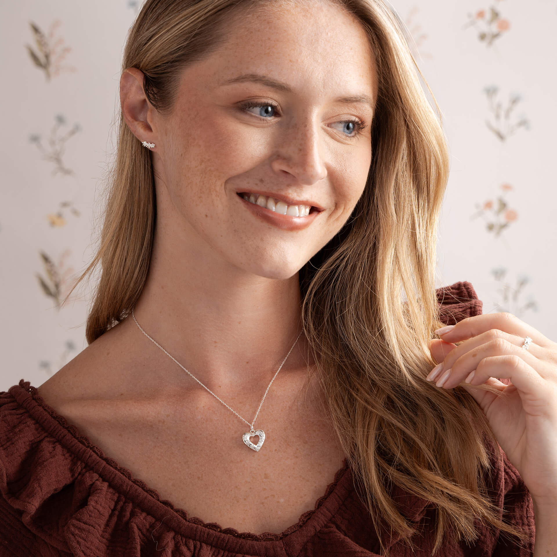 Nordic Floral Heart Necklace