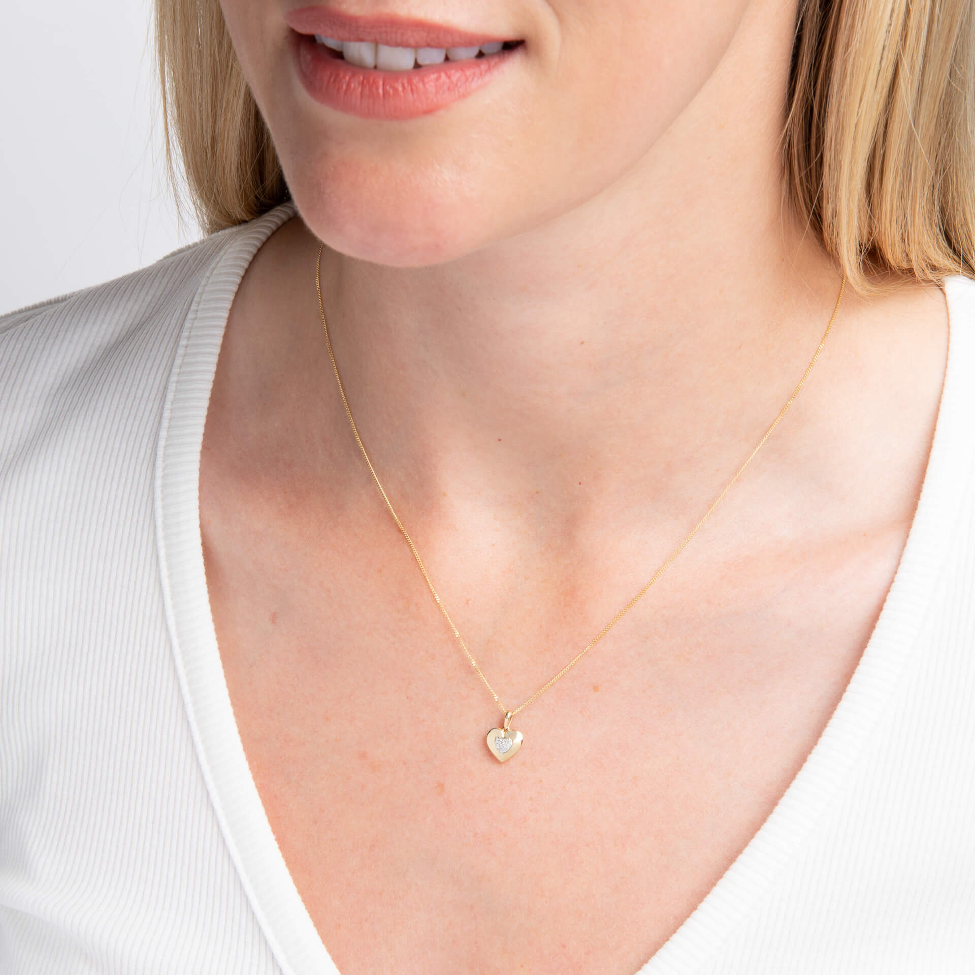 Pavé Diamond Heart Pendant