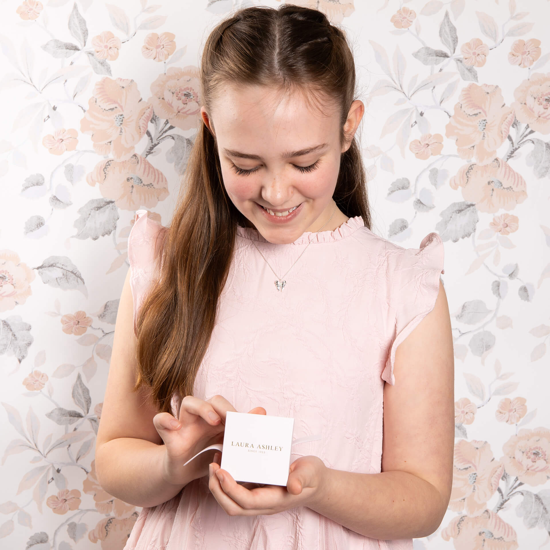 Kids Milda Bow Necklace