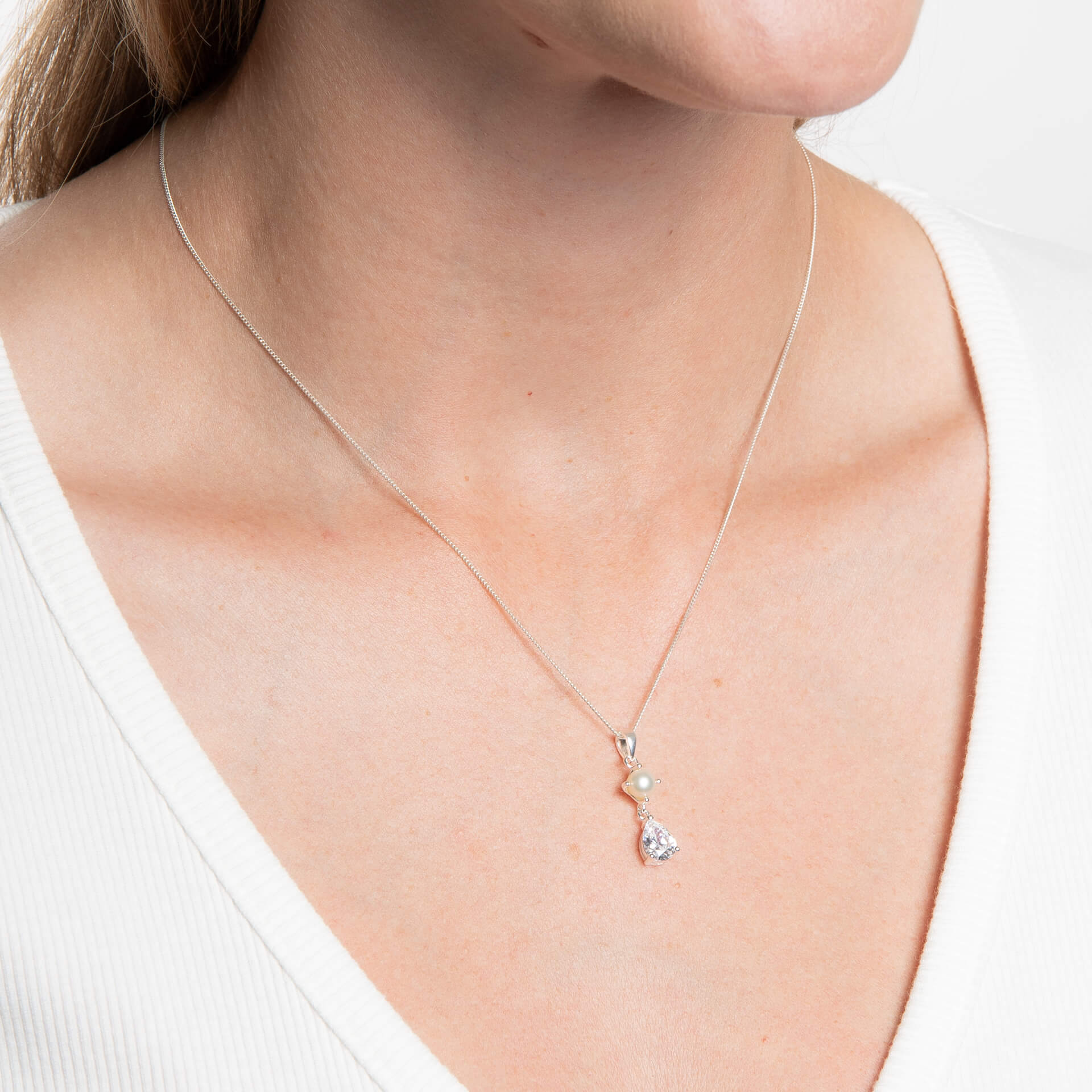 Pearl and Cubic Zirconia Drop Pendant