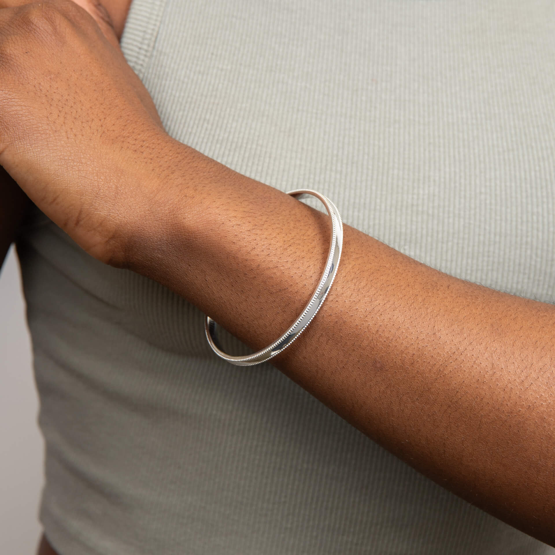 Millegrain Bangle