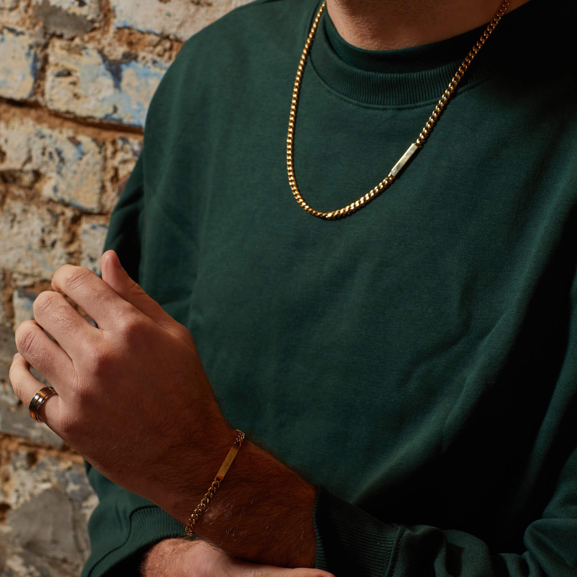Chain Necklace with Offset Engravable Bar