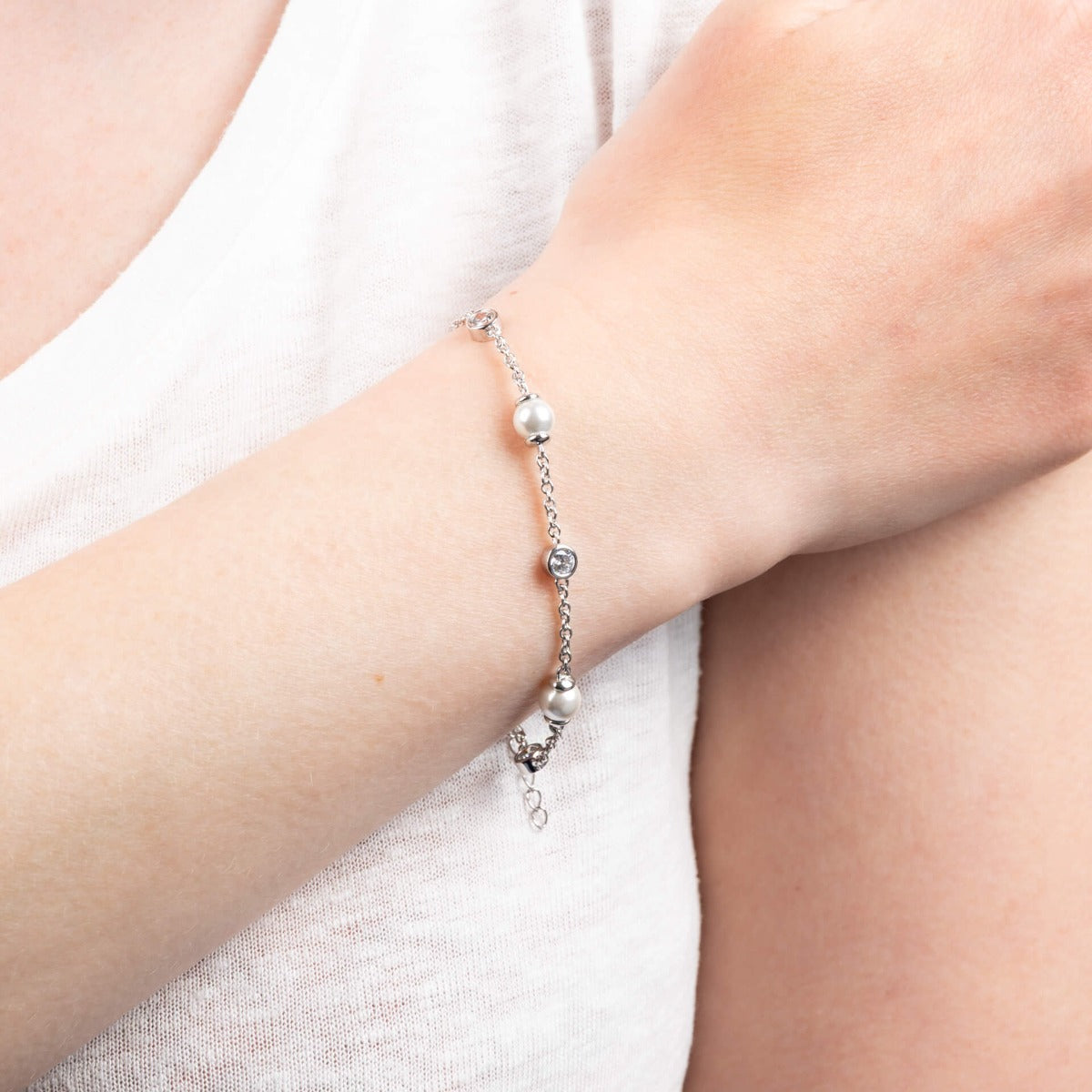 Alternating Shell Pearl and Zirconia Station Bracelet