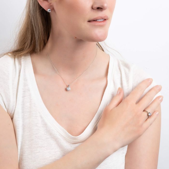 Six Claw Carat Ring