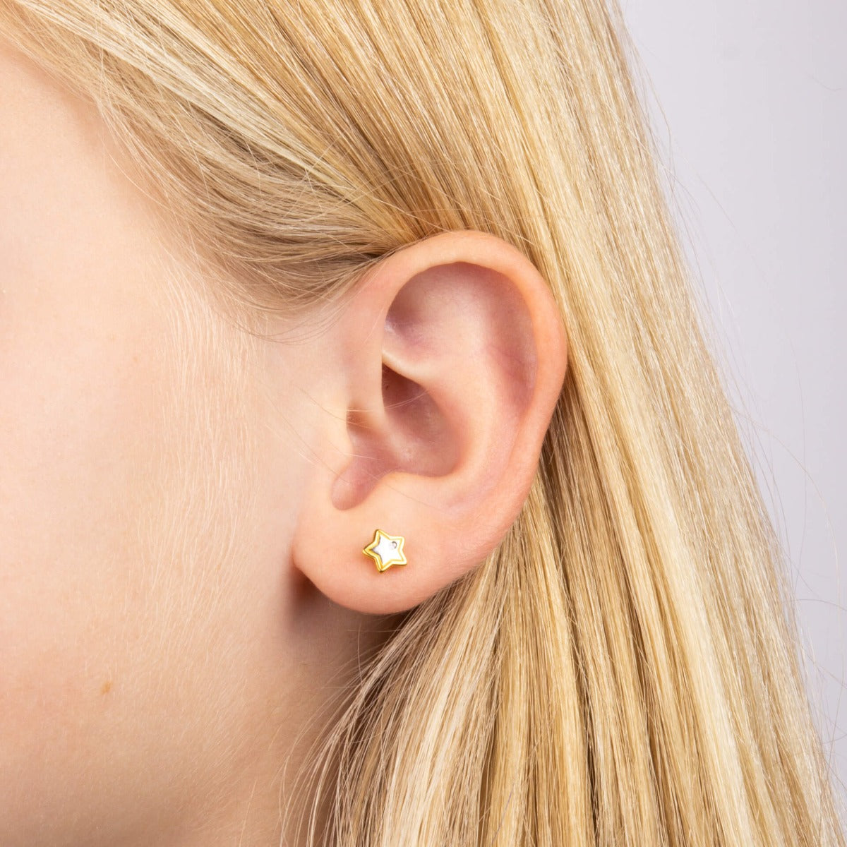 Gold Edge Star Stud Earringswith Diamond