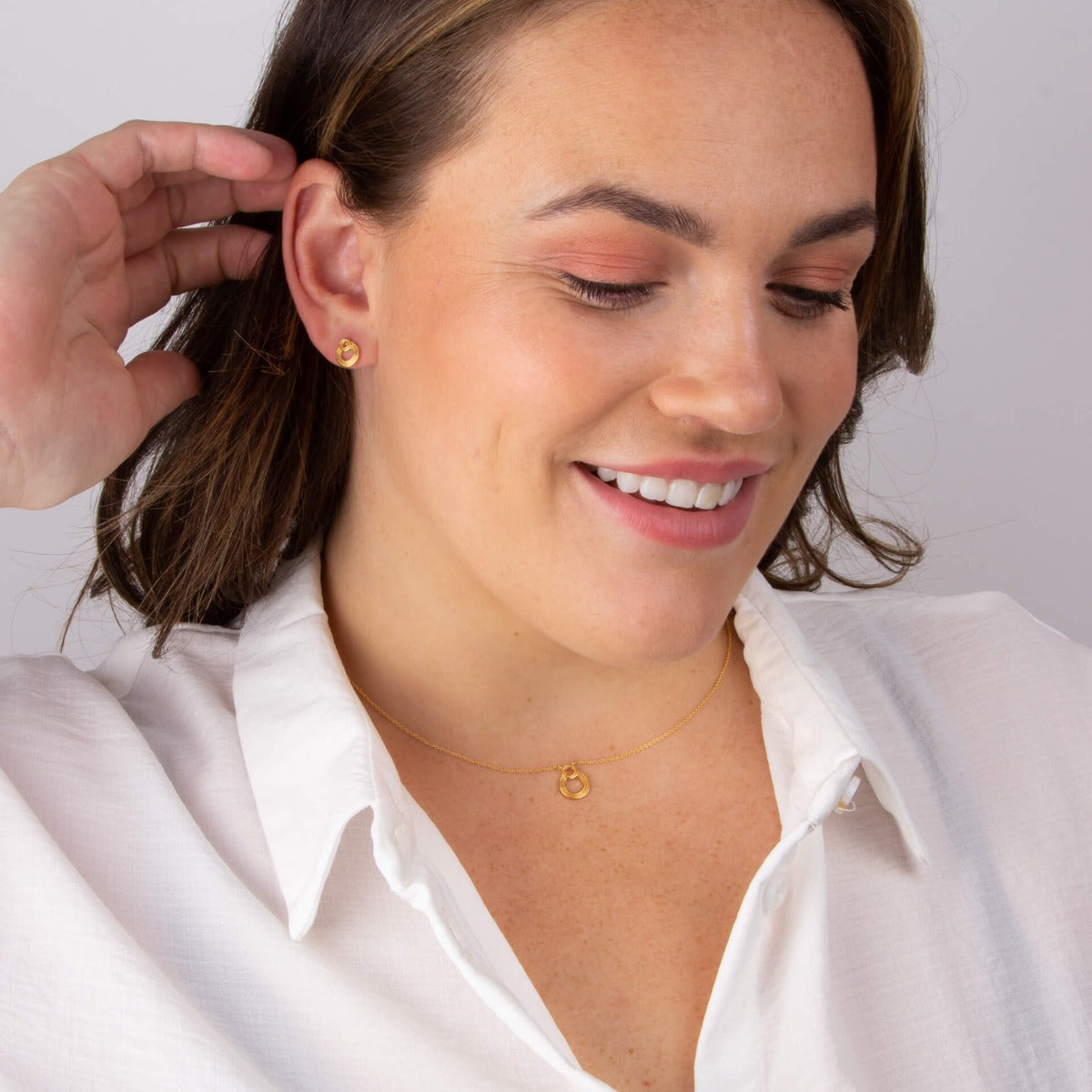 Ridged Double Open Circle Stud Earrings