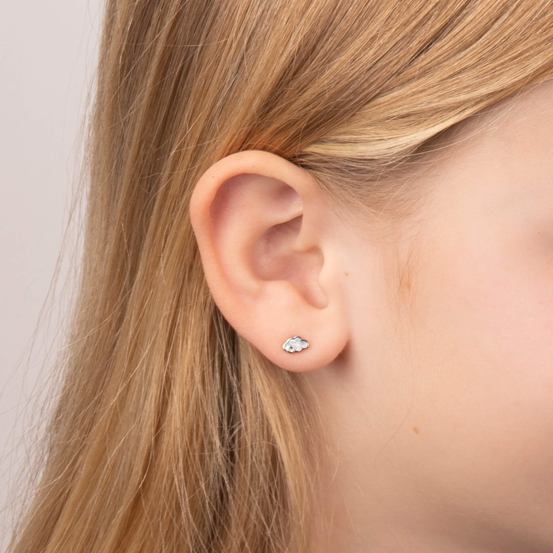 Pearlised Enamel Cloud Stud Earrings with Diamond
