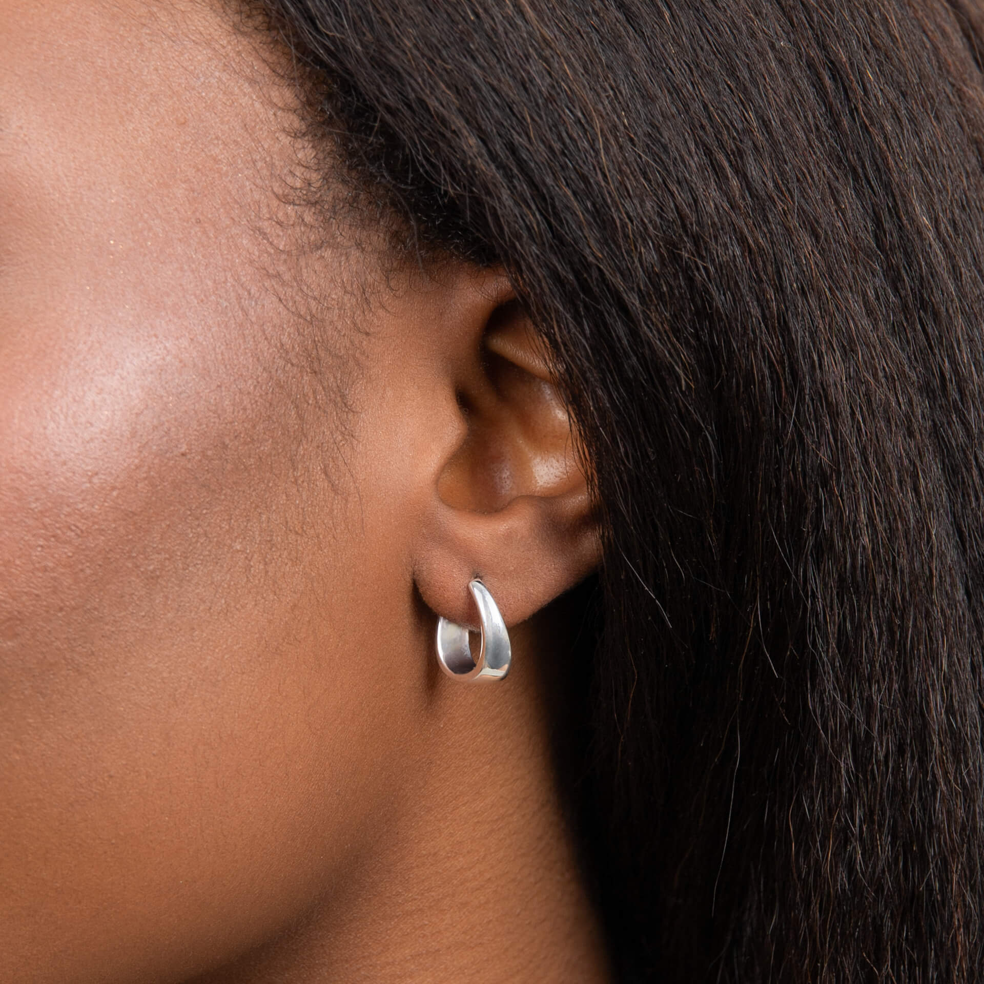 Ribbon Twist Hoop Earrings
