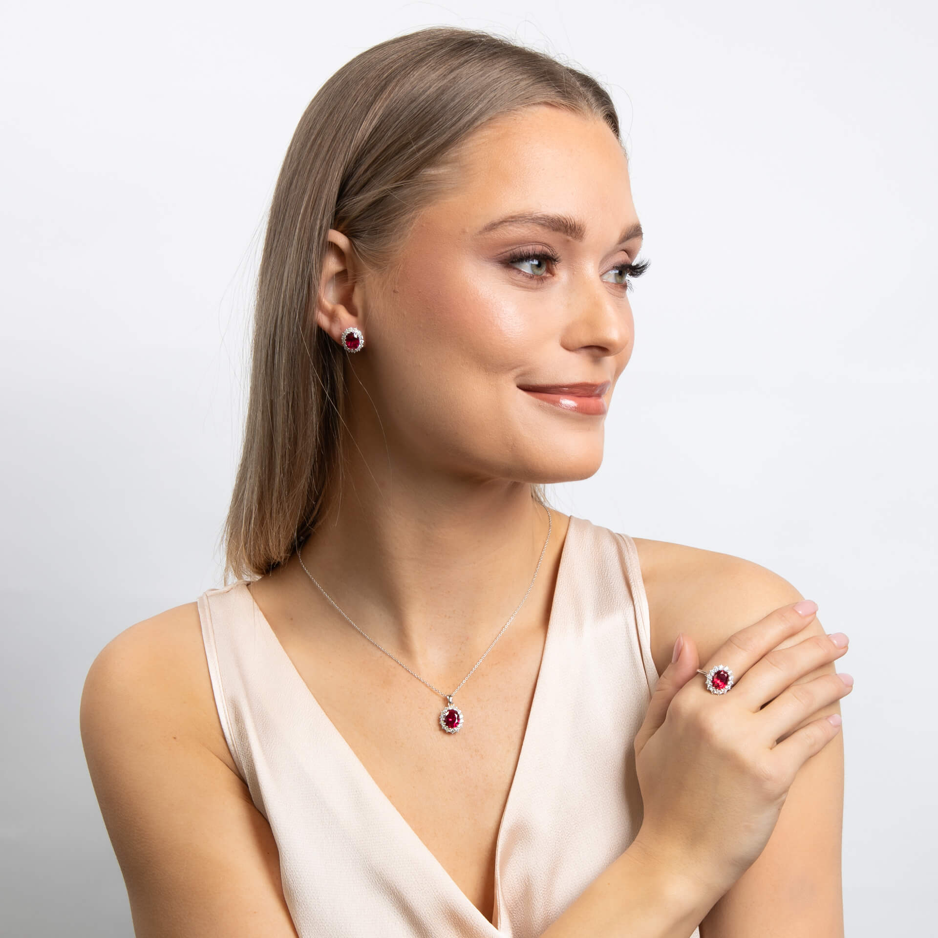 Oval Ring with Surround