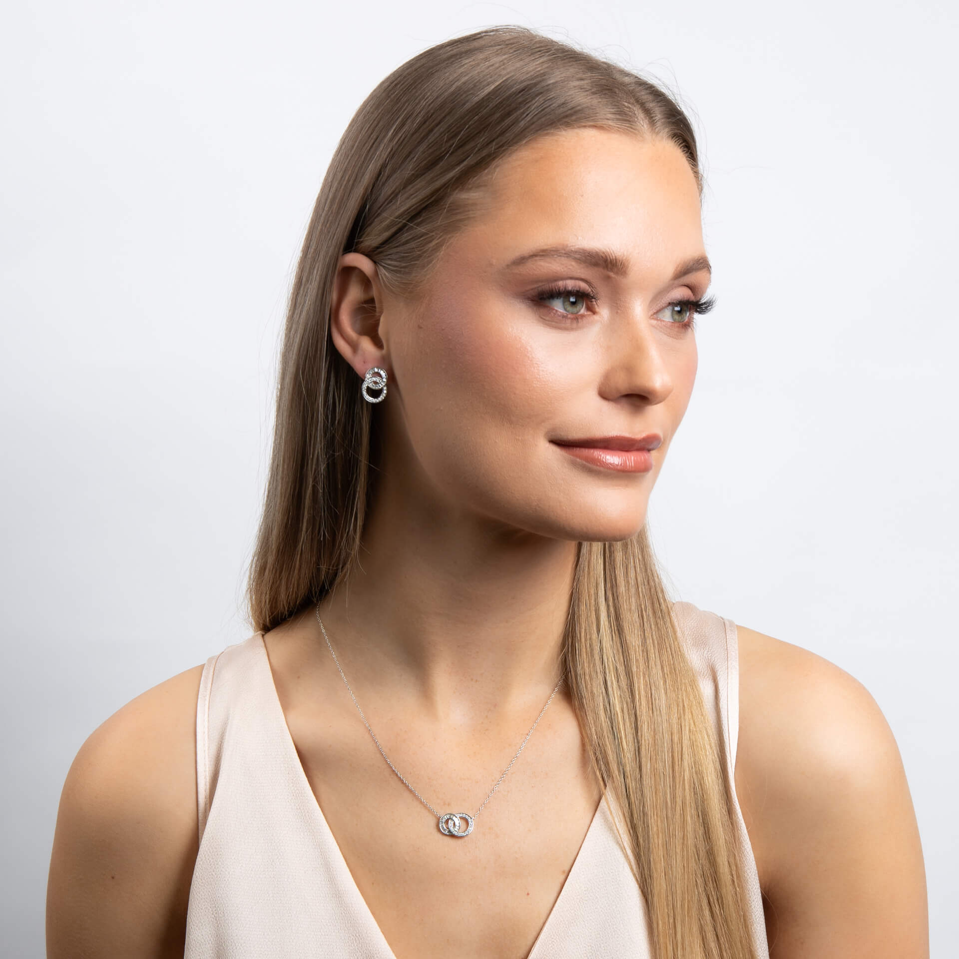Linked Circles Necklace