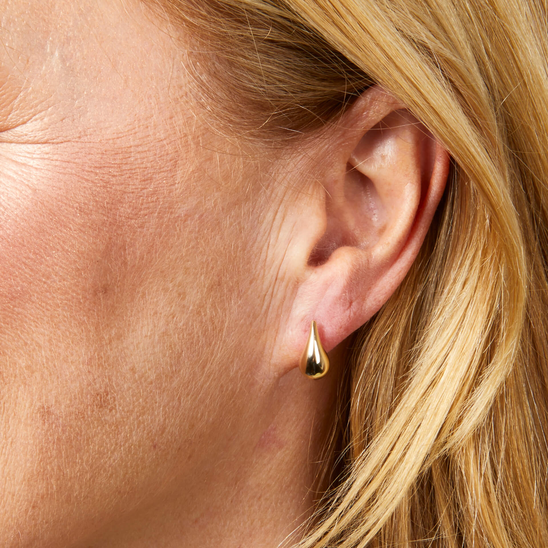 Plain Teardrop Stud Earrings