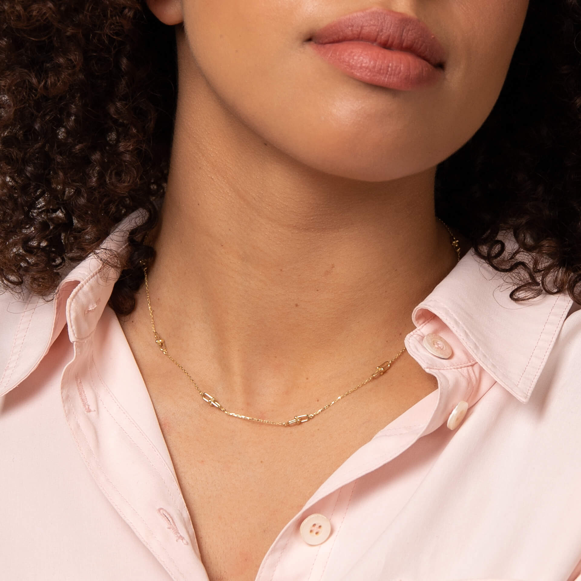 U Shape Link Station Necklace