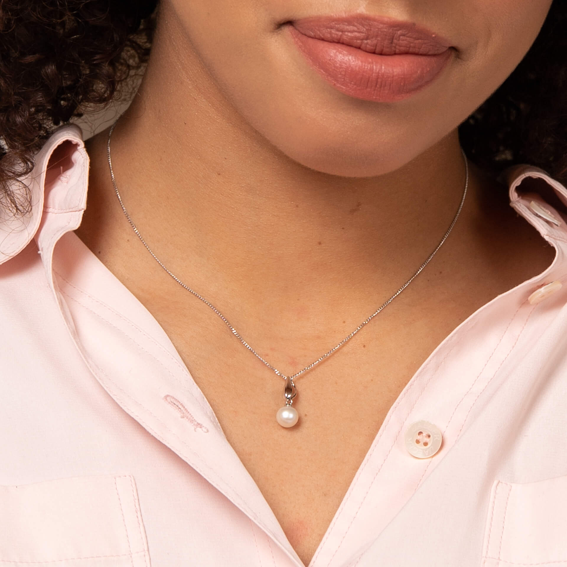 Knife Edge Bale Pearl Pendant