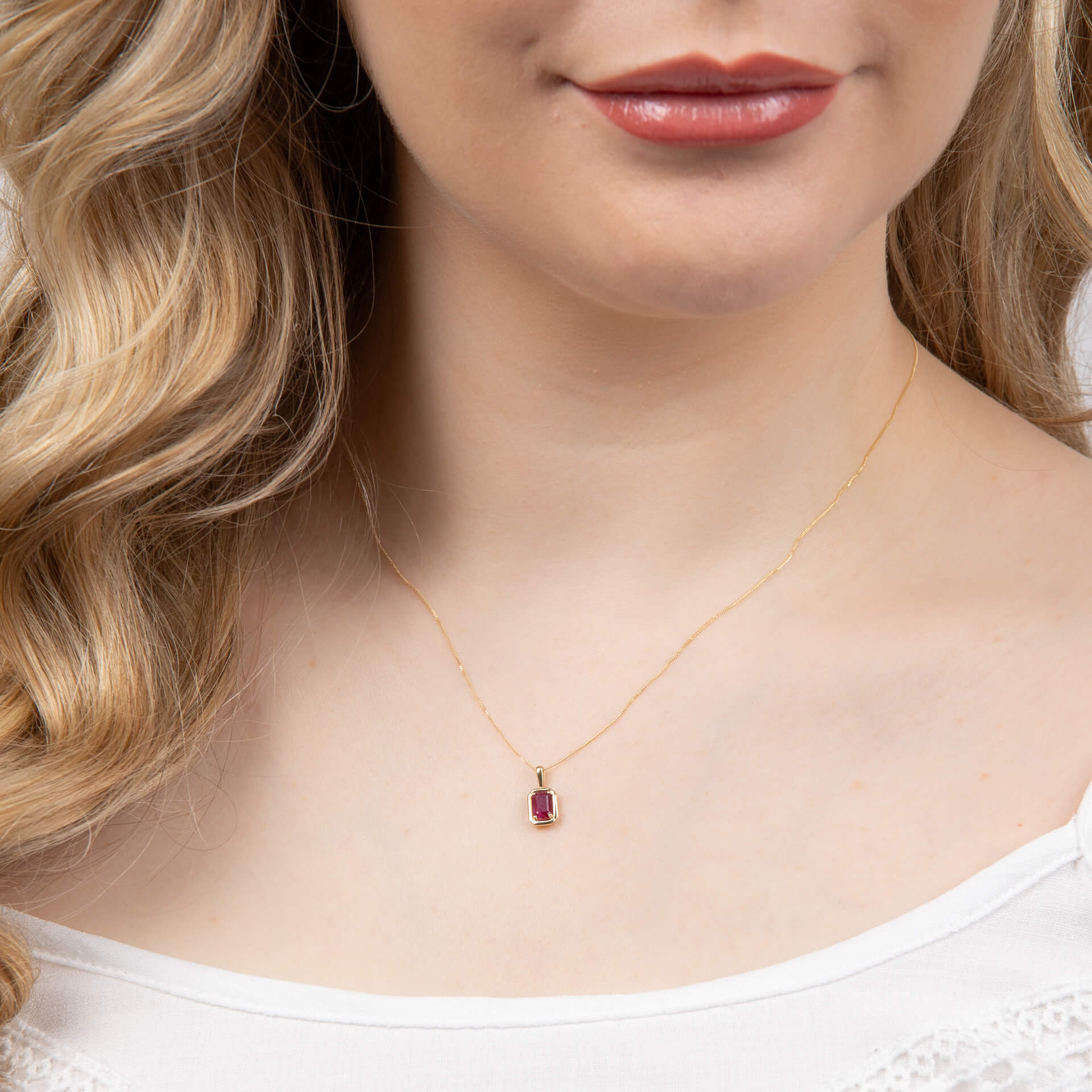 Chunky Border Precious Stone Pendant