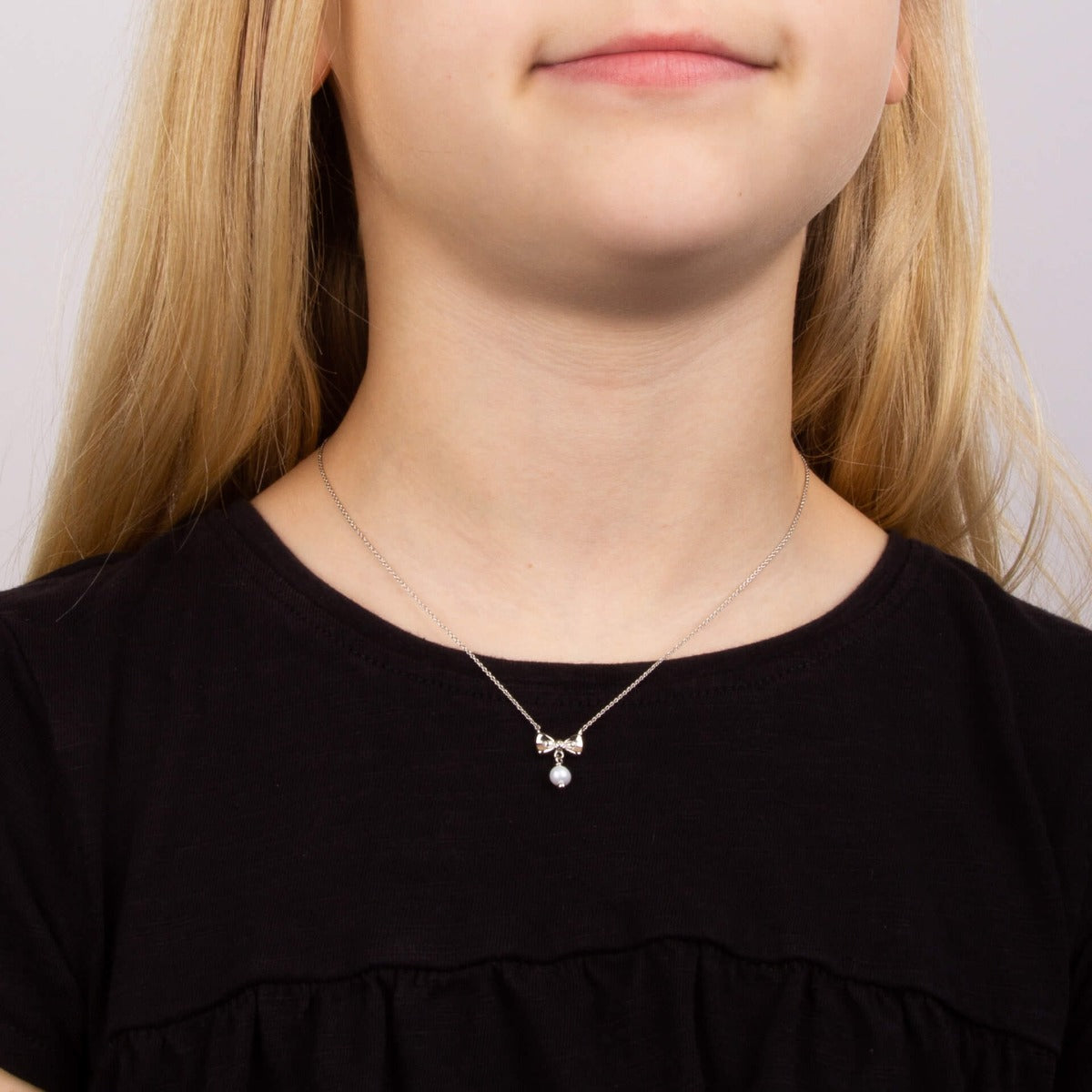 Freshwater Pearl Bow Necklace