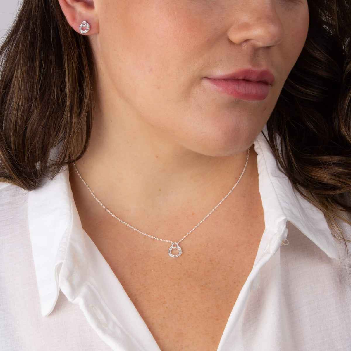 Ridged Double Open Circle Necklace
