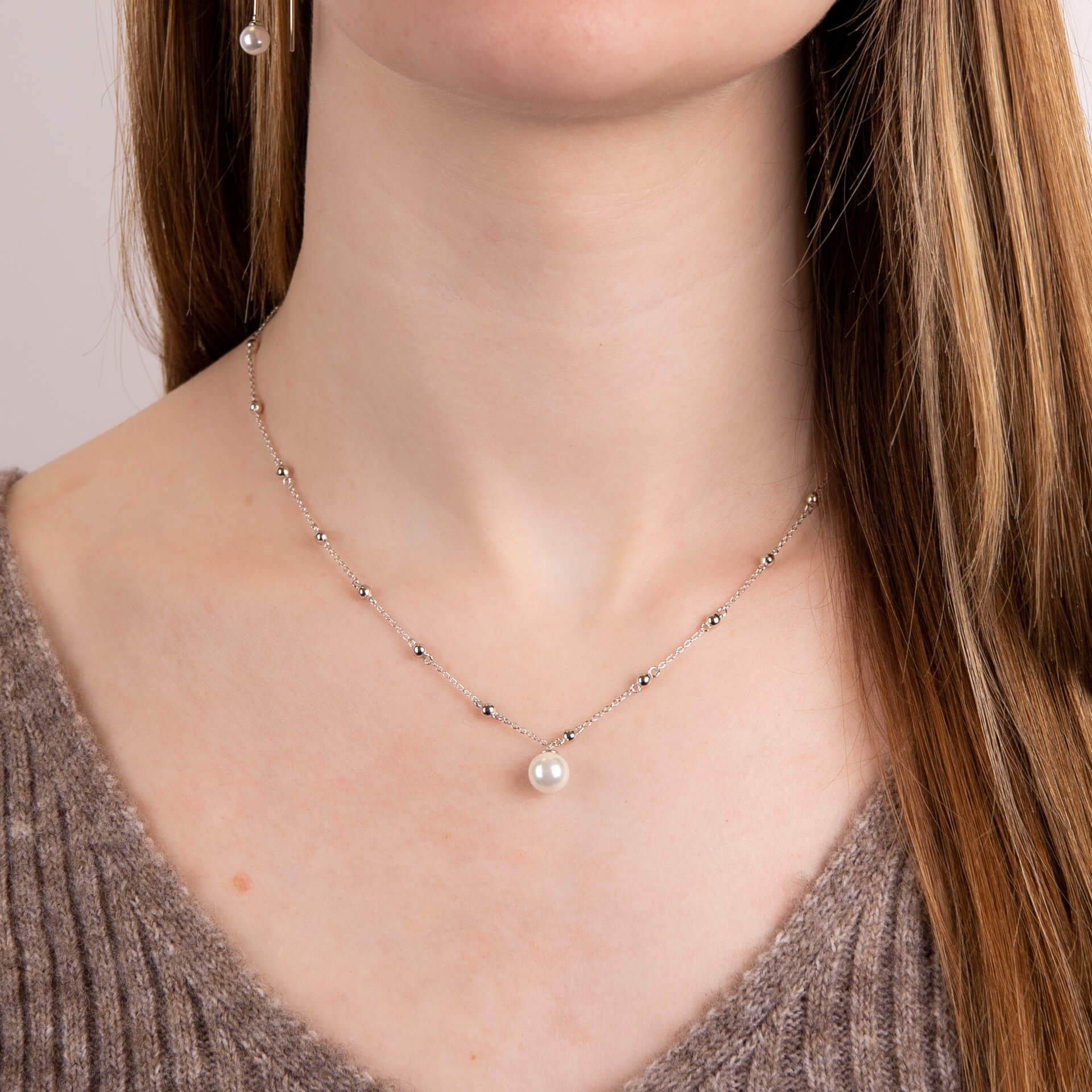 Station Necklace with Shell Pearl