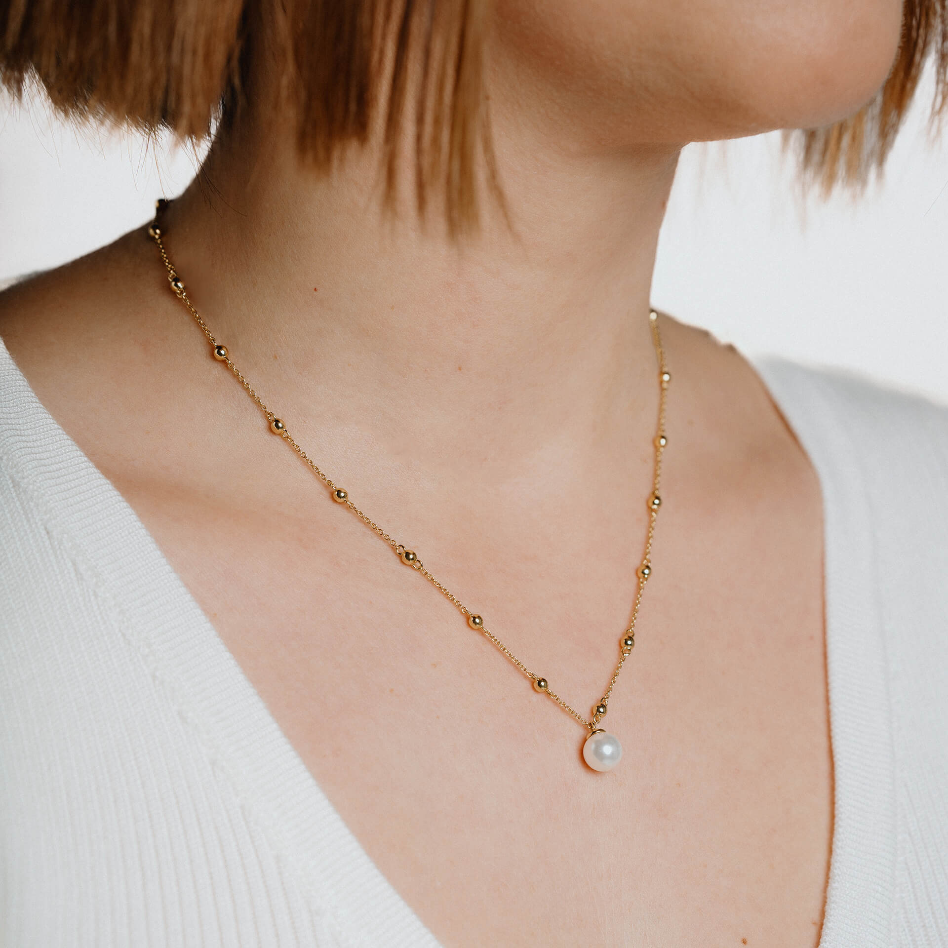 Station Necklace with Shell Pearl