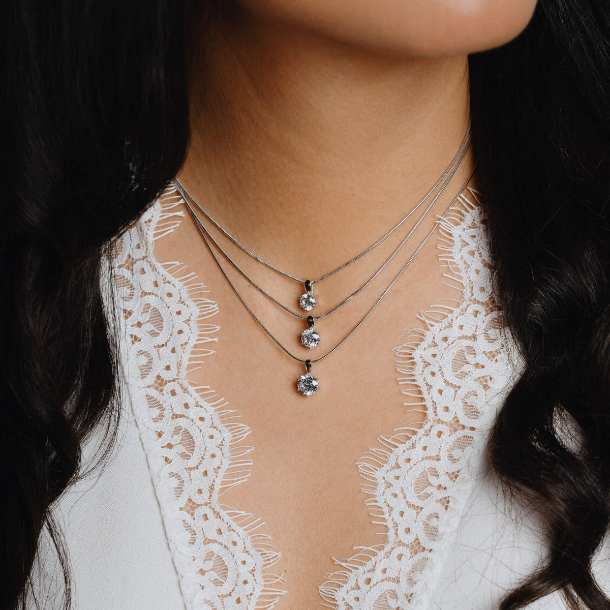Six Claw Carat Pendant