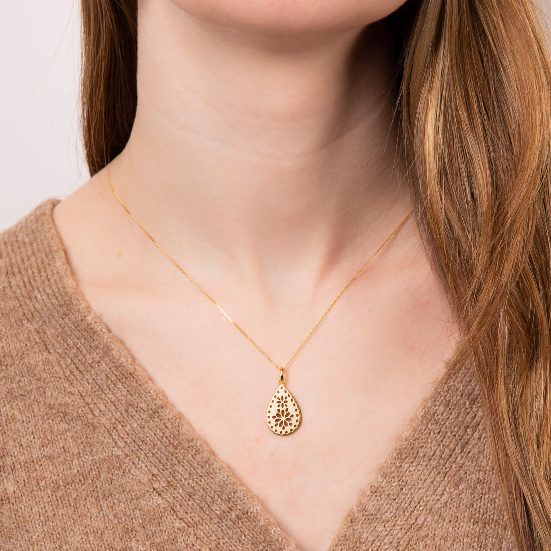Cut Out Lace Pattern Pendant