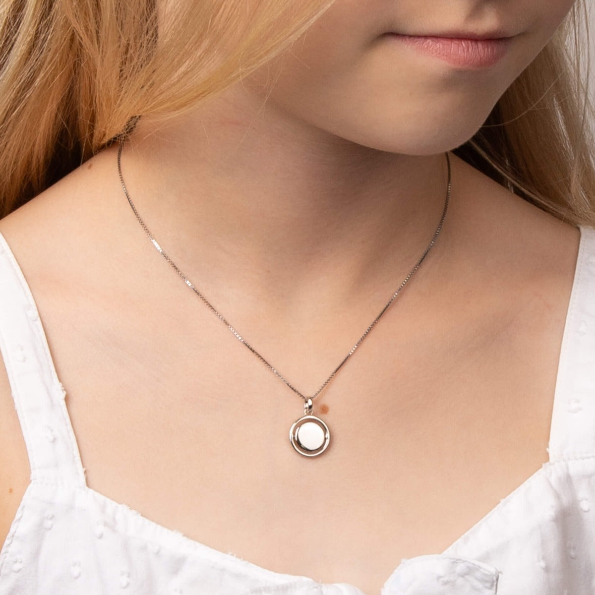 Round Spinner Pendant with Diamond