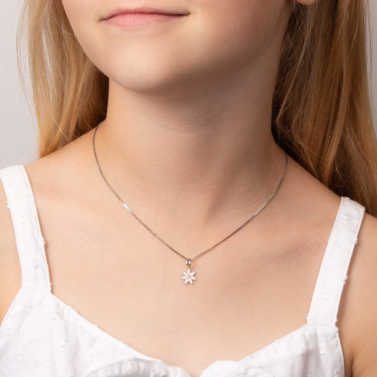 Daisy Flower Pendant with Enamel and Diamond