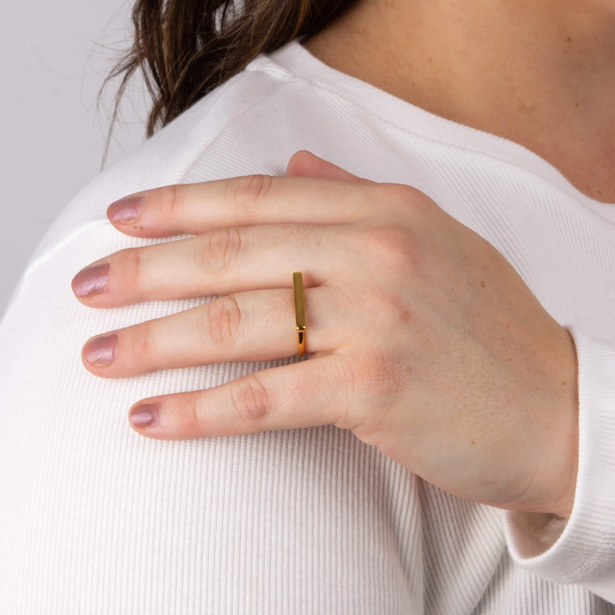 Elongated Bar Ring