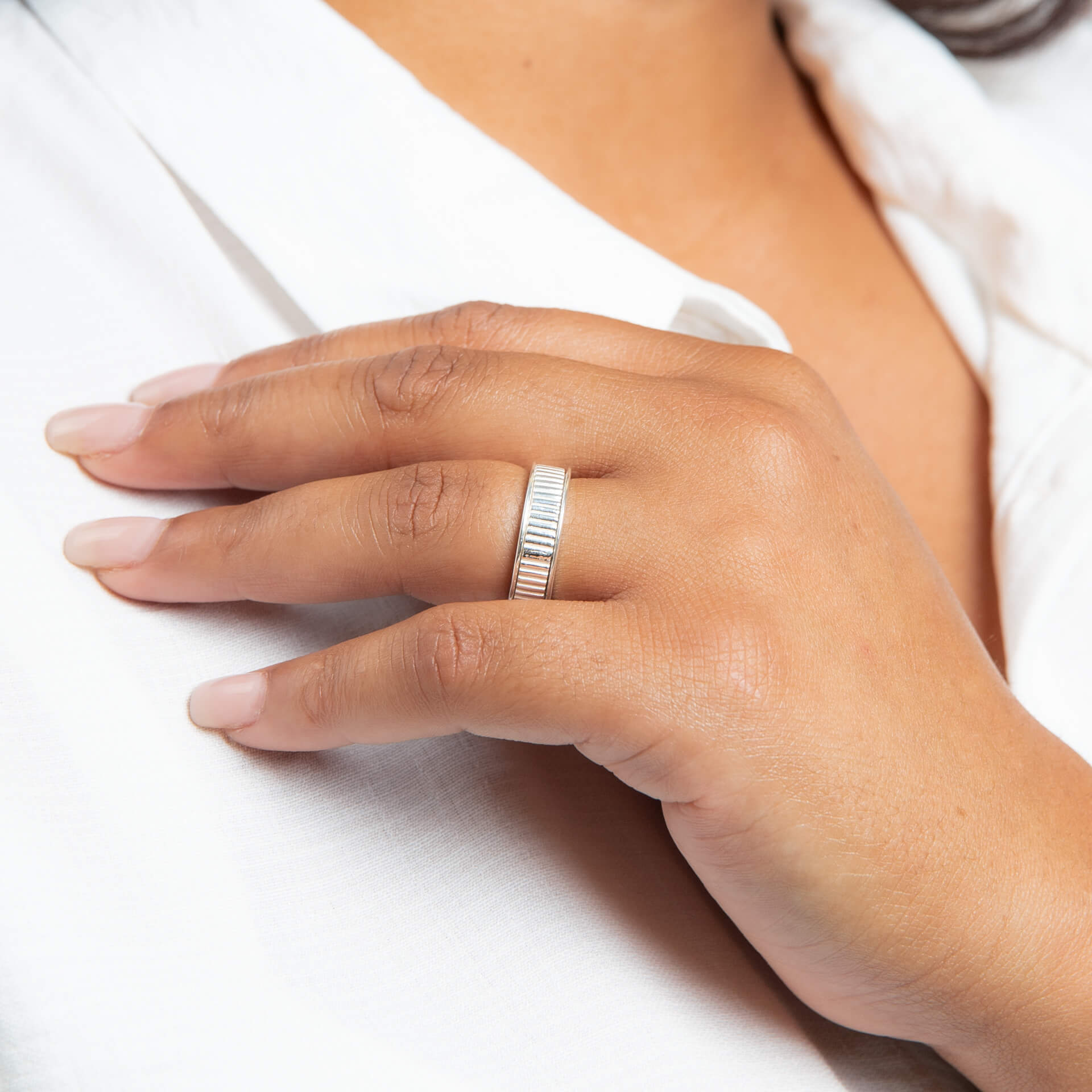 Ridged Spinner Ring